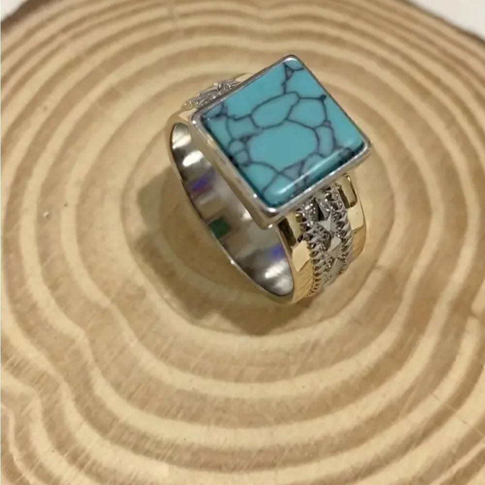 Inlaid synthetic turquoise square ring size 9